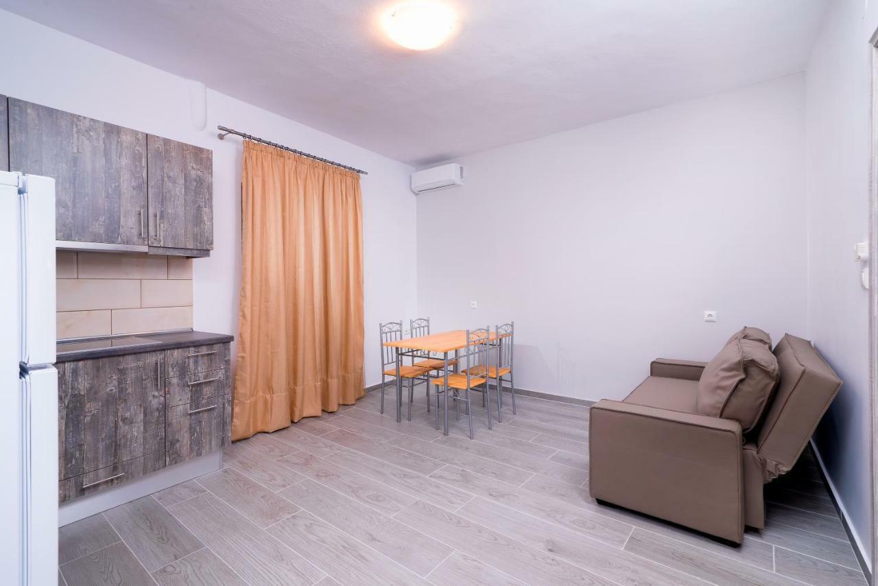 Kentrikon Rooms III & Mint House Limenaria  Exterior foto